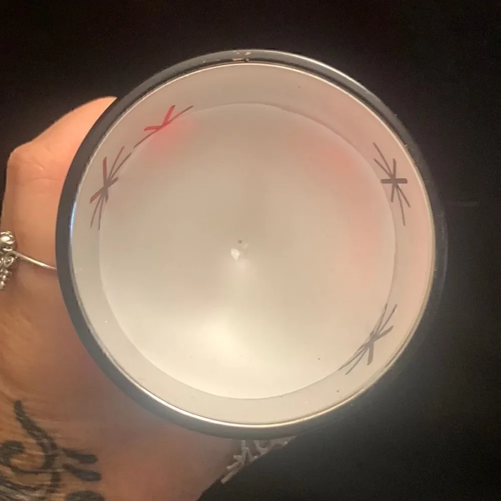 Beautiful Winter Holiday Candle 9.5 oz.